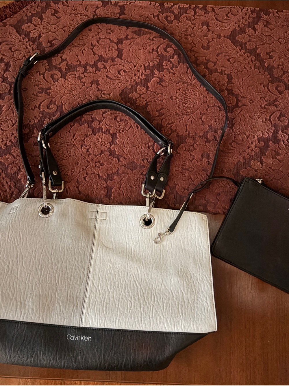 Calvin Klein Color Block Tote. - Picture 2 of 4